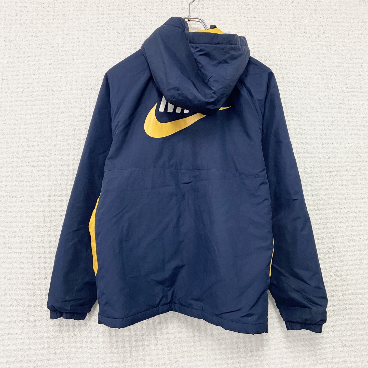NIKE　ナイキ　フルジップパーカー　ウィンドブレーカー　中綿入り　紺　ネイビー　Lサイズ