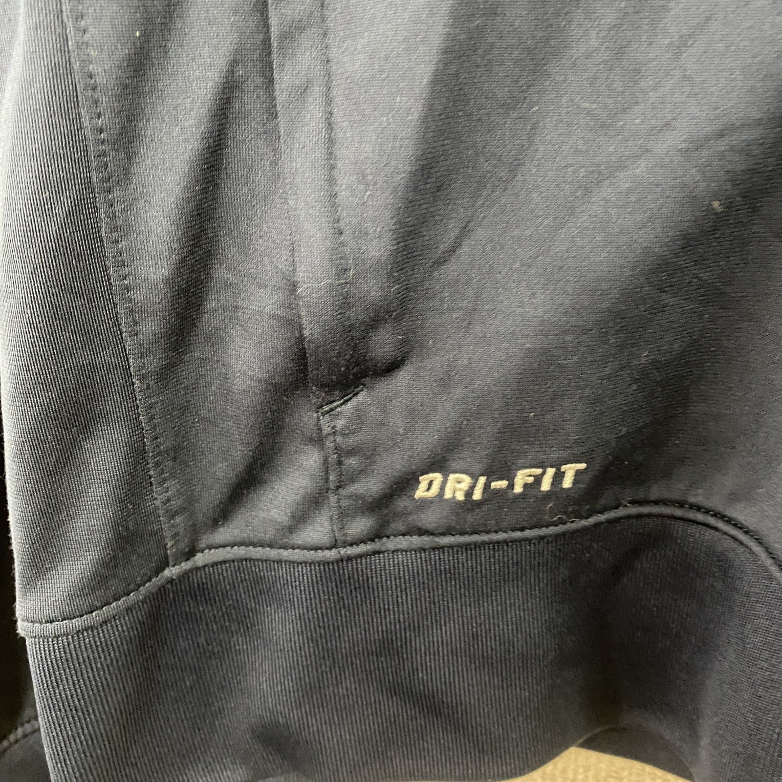 NIKE　ナイキ　トラックジャケット/ジャージ　DRI-FIT　紺　ネイビー　Mサイズ