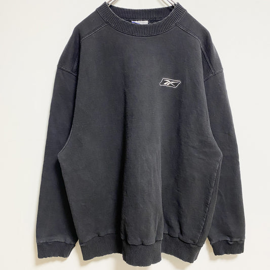 古着 used　Reebok　リーボック　長袖クルーネックスウェット　トレーナー　ワンポイント刺　黒　ブラック　秋冬服　Lサイズ