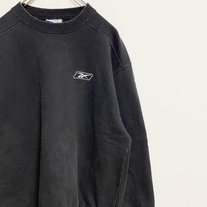 古着 used　Reebok　リーボック　長袖クルーネックスウェット　トレーナー　ワンポイント刺　黒　ブラック　秋冬服　Lサイズ