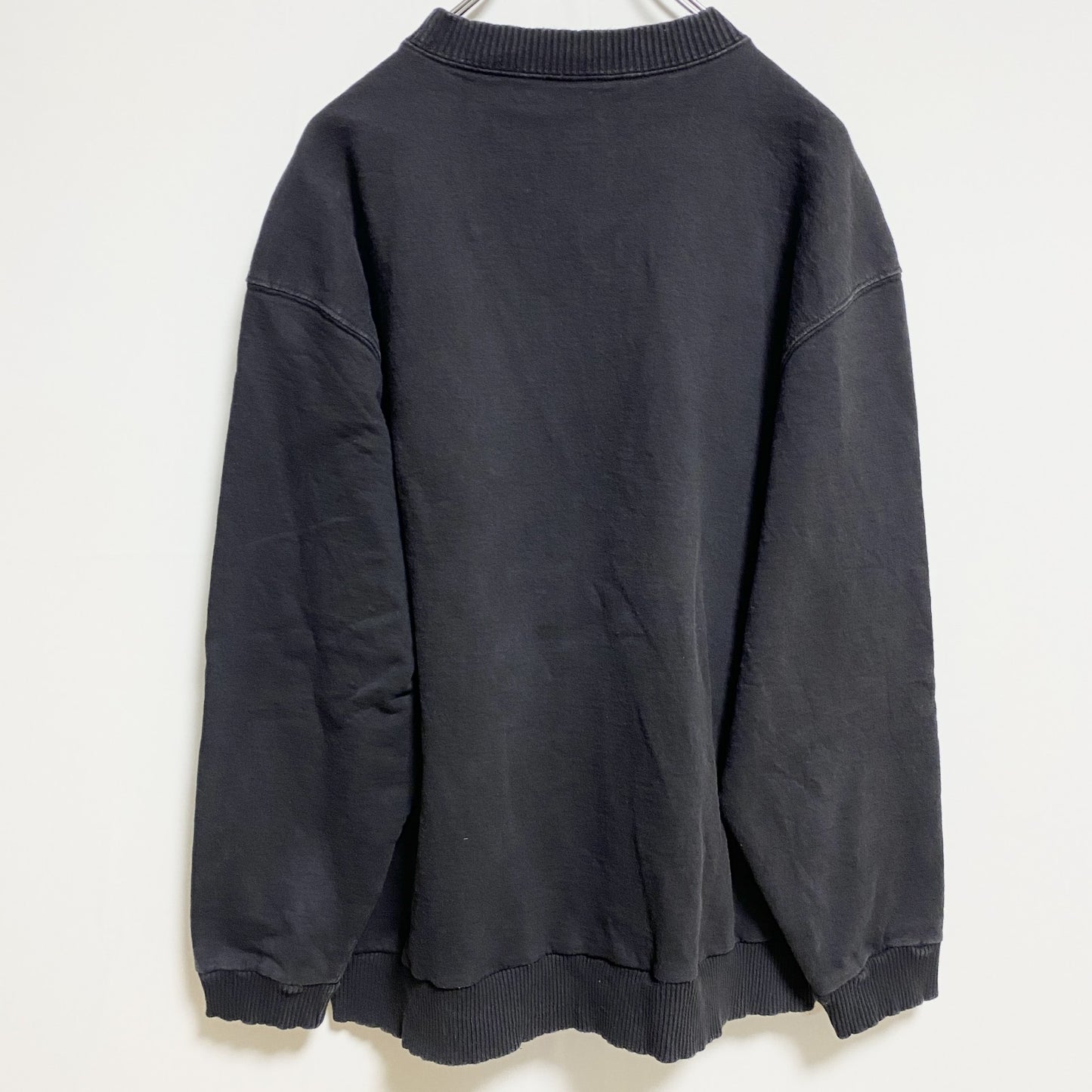 古着 used　Reebok　リーボック　長袖クルーネックスウェット　トレーナー　ワンポイント刺　黒　ブラック　秋冬服　Lサイズ