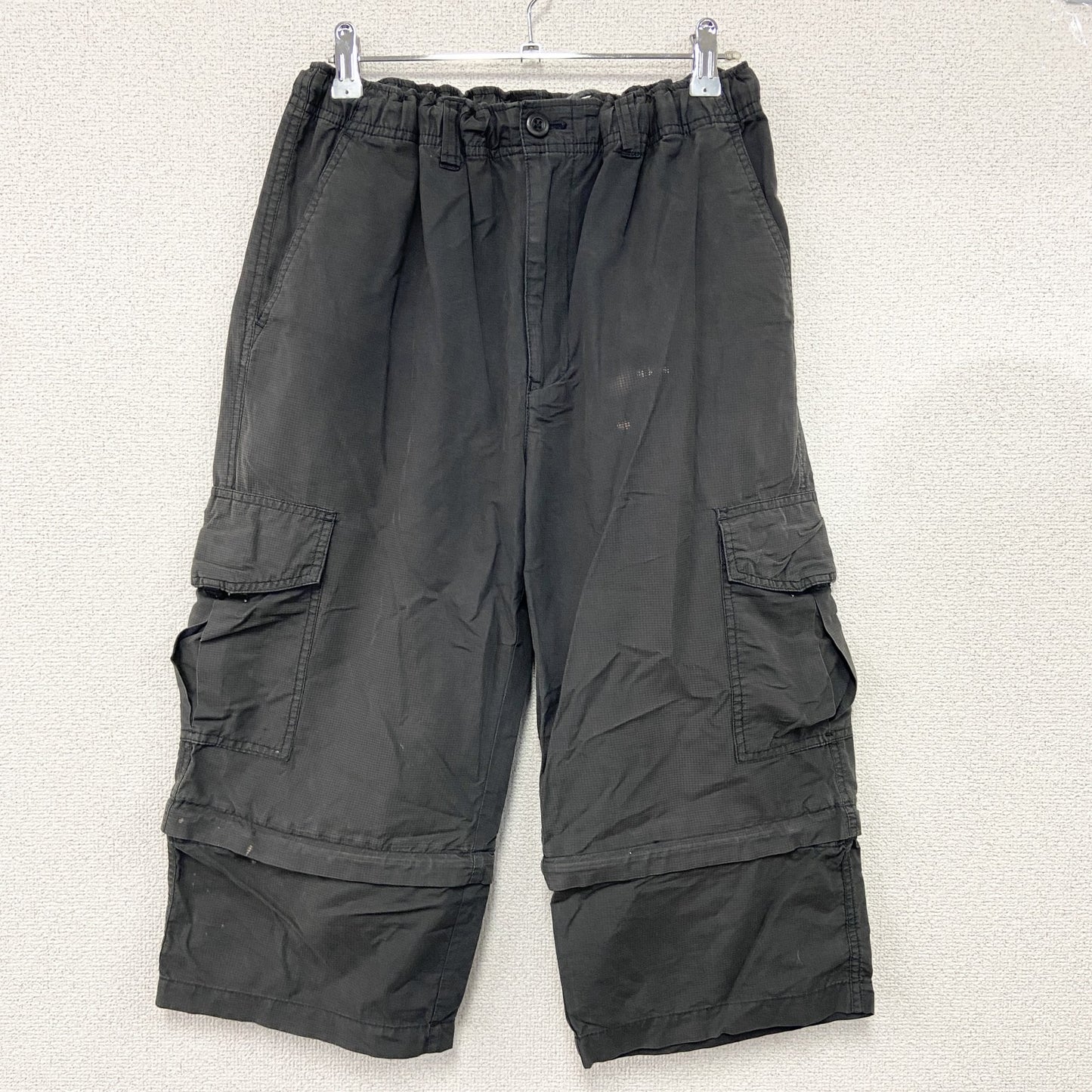 UNIQLO　ユニクロ　ハーフカーゴパンツ/ショートパンツ　2WAY　ダークグレー　Mサイズ