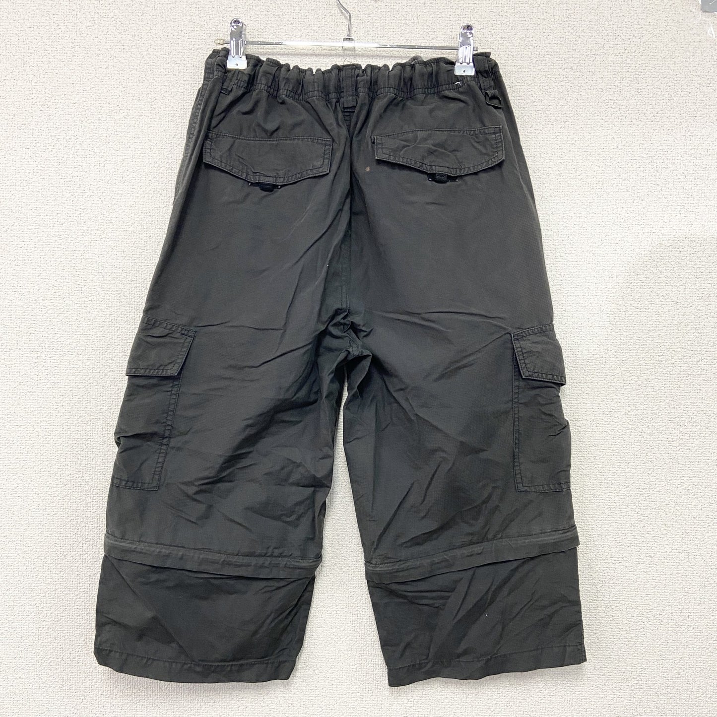 UNIQLO　ユニクロ　ハーフカーゴパンツ/ショートパンツ　2WAY　ダークグレー　Mサイズ