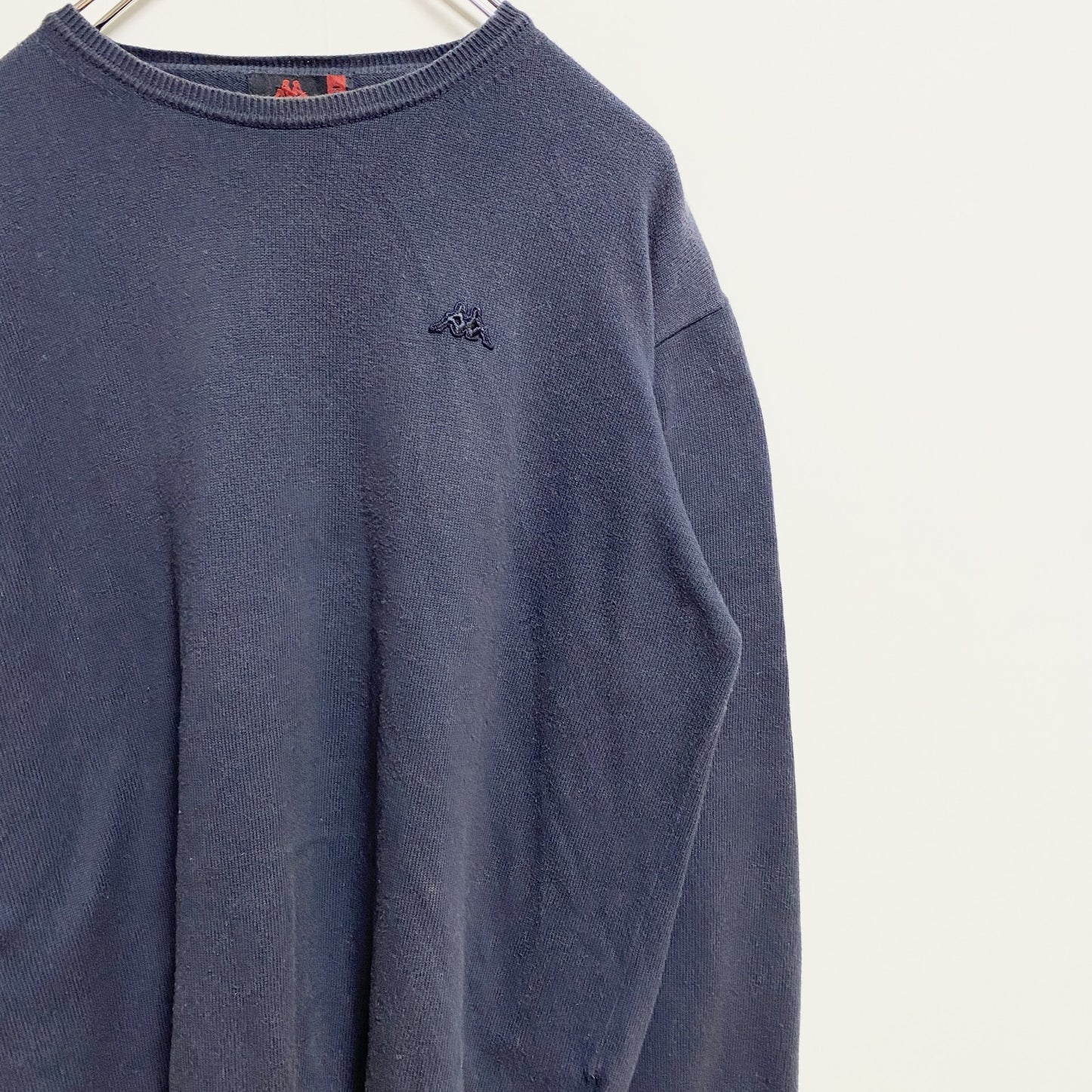 古着 used　Kappa カッパ　長袖ワンポイント刺薄手ニット　セーター　クルーネック　ネイビー　レトロデザイン　Lサイズ