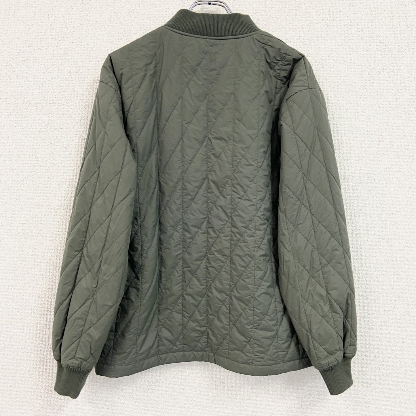 UNIQLO　ユニクロ　ヒートテックウォームパデッドジャケット　中綿入り　カーキ　Lサイズ