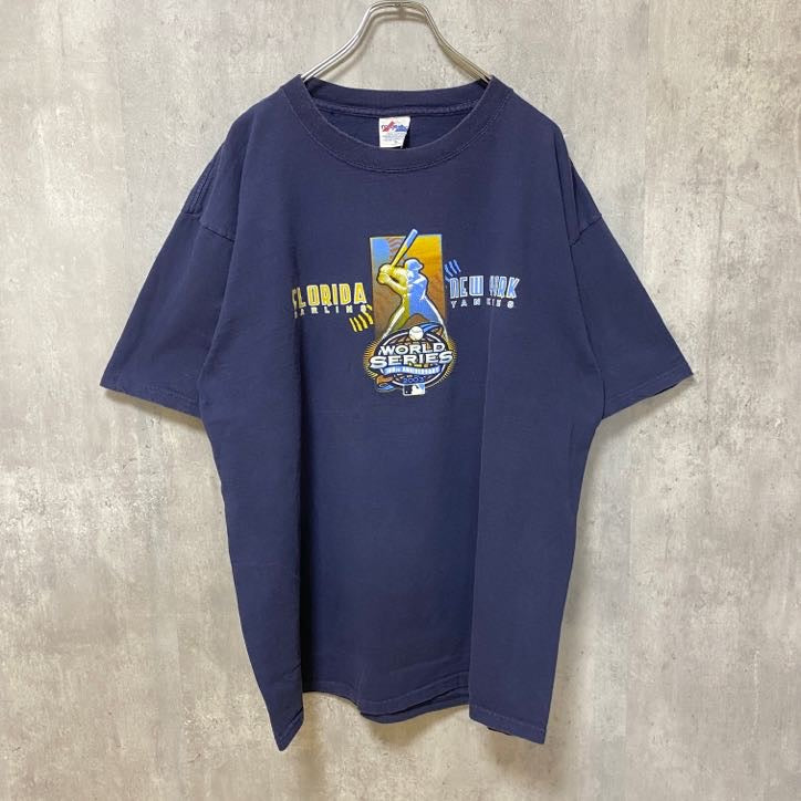 古着 used　MLB　WORLD SERIRS　マリナーズ　ニューヨークヤンキース　半袖プリントTシャツ　ネイビー　XLサイズ