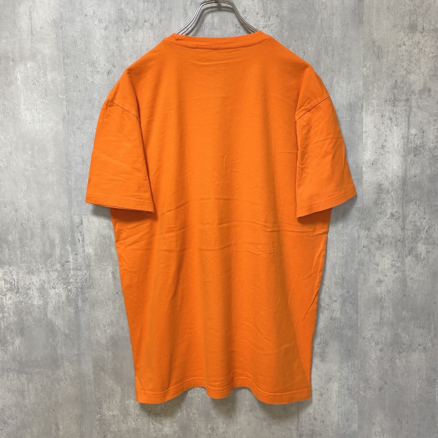 古着 used　STRANGER THINGS　ストレンジャーシングス　ダスティン　半袖プリントTシャツ　海外TV　オレンジ　L