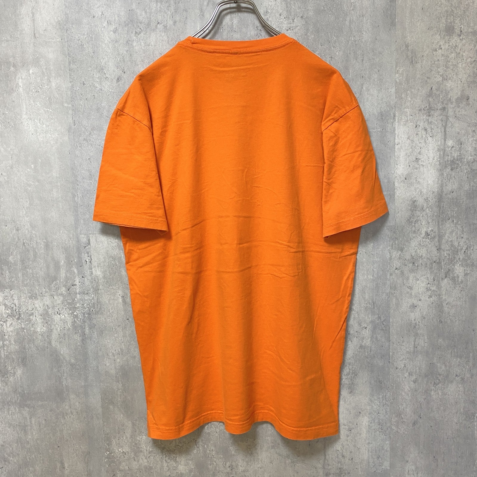 古着 used　STRANGER THINGS　ストレンジャーシングス　ダスティン　半袖プリントTシャツ　海外TV　オレンジ　L
