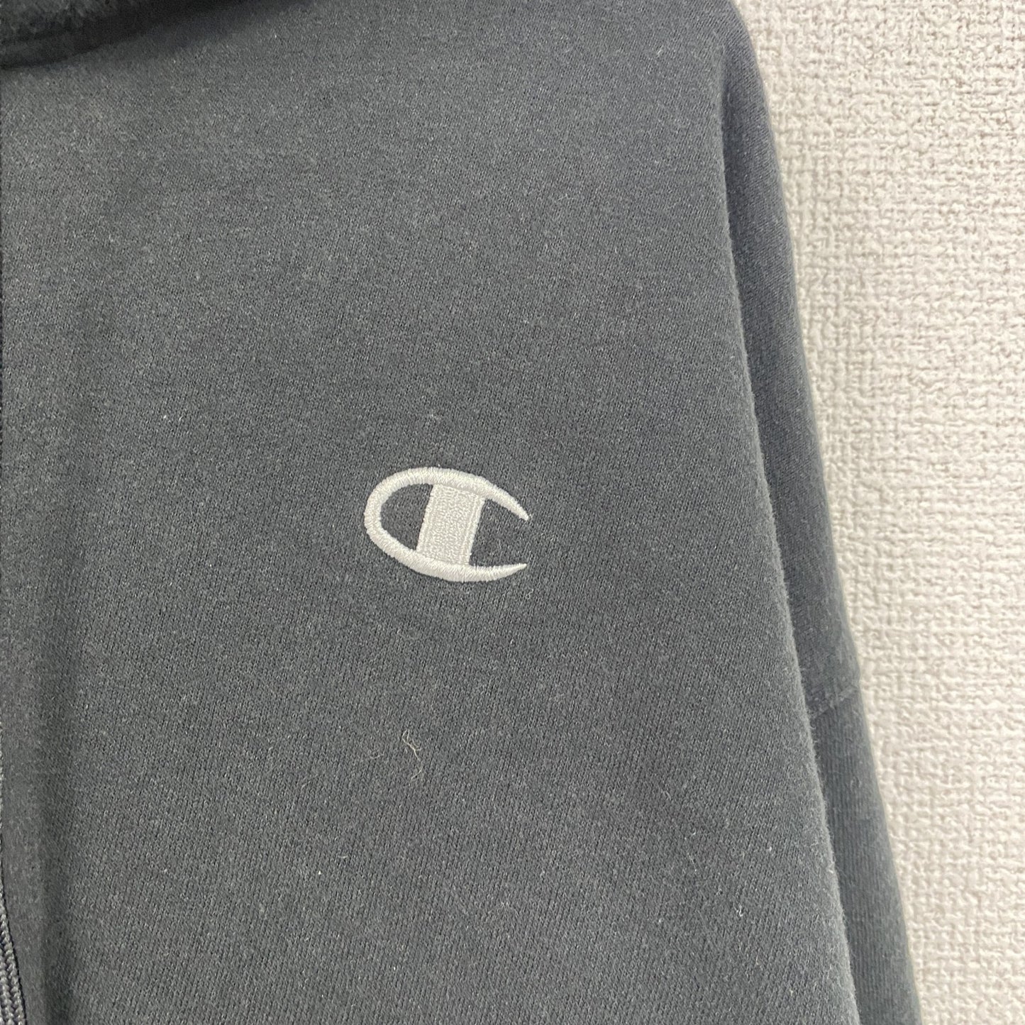 champion　チャンピオン　フルジップパーカー　フーディ　ロゴ刺繡　黒　ブラック