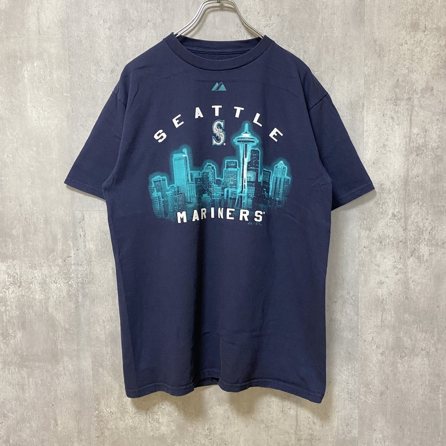 古着 used　Majestic　MLB　シアトルマリナーズ　半袖プリントTシャツ　ネイビー　レトロ　野球　クルーネック　Ｍサイズ
