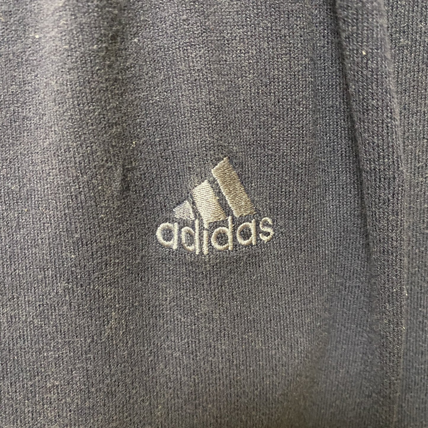 古着 used adidas climalite アディダス　クライマライト　長袖Vネックロゴ刺繍スウェット　トレーナー　ネイビー
