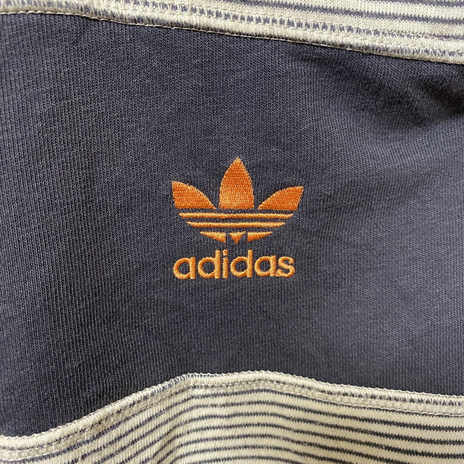 古着 used adidas climalite アディダス　クライマライト　長袖ボーダー柄ロゴ刺繍スウェット　トレーナー　紺　
