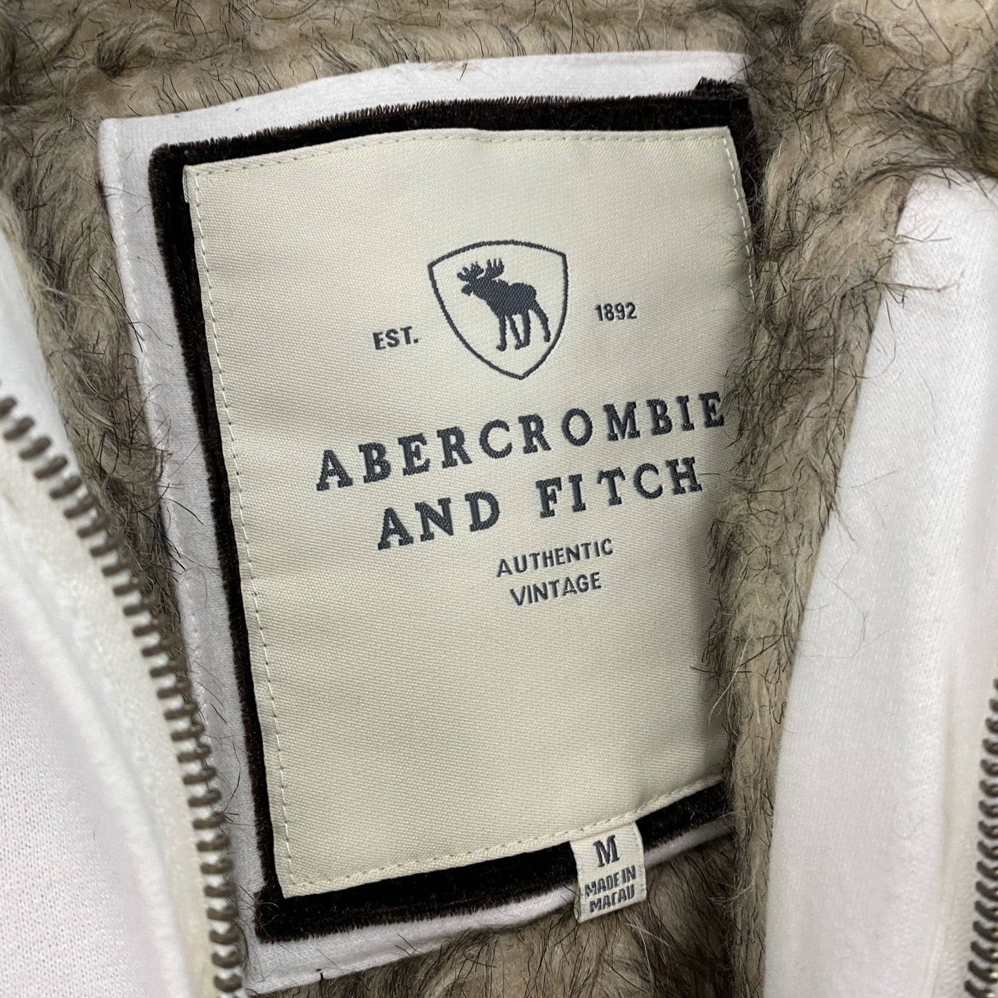 Abercrombie&Fitch　アバクロンビー&フィッチ　フルジップスウェットパーカー　白　ホワイト　Mサイズ