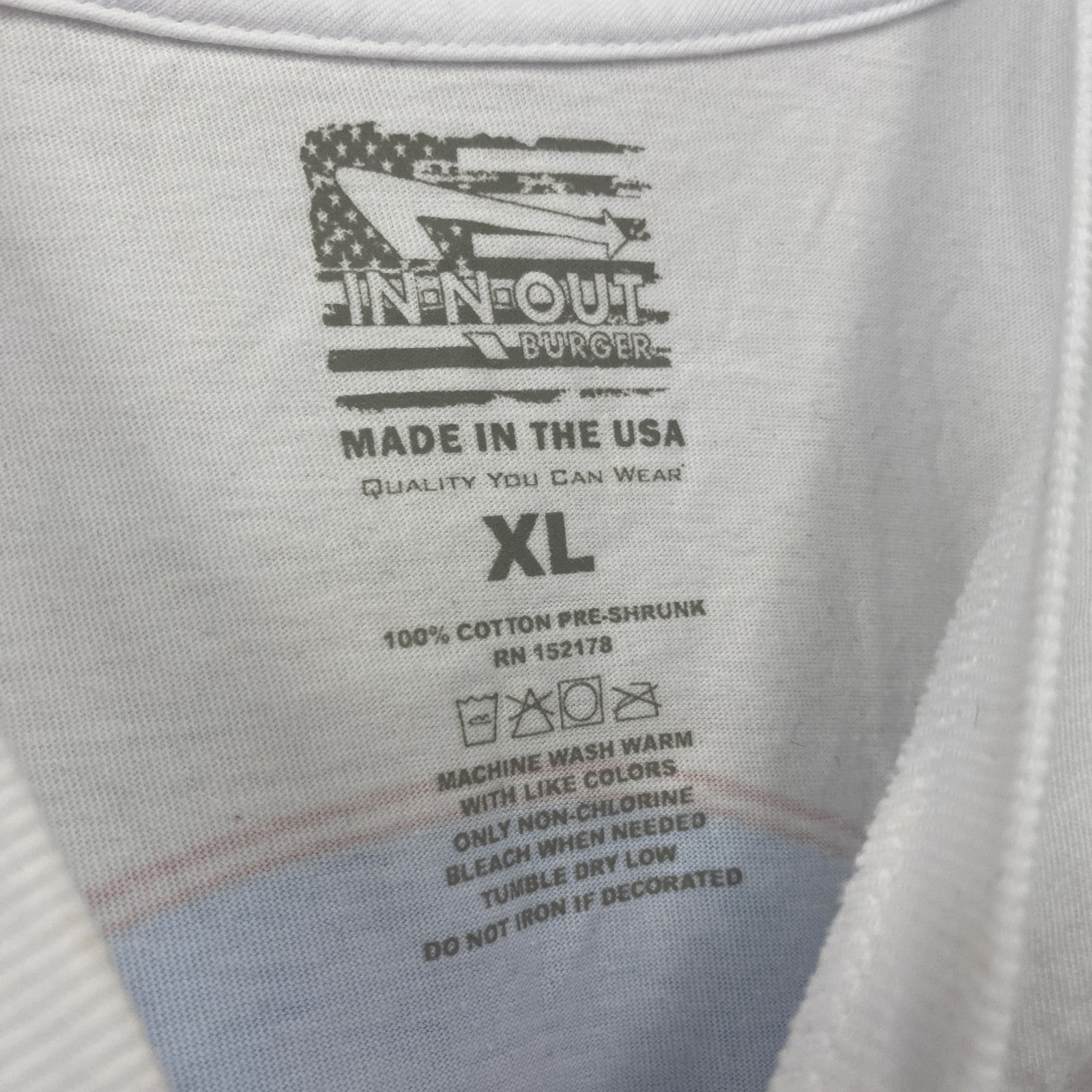 IN N OUT BURGER　インアンドアウトバーガー　半袖プリントTシャツ　白　ホワイト　XLサイズ