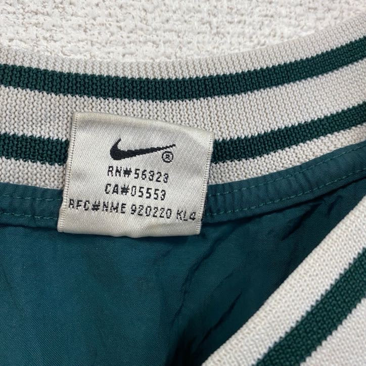 90s　NIKE　ナイキ　プルオーバーナイロンジャケット　ヴィンテージ　Vネック　緑　グリーン　Lサイズ