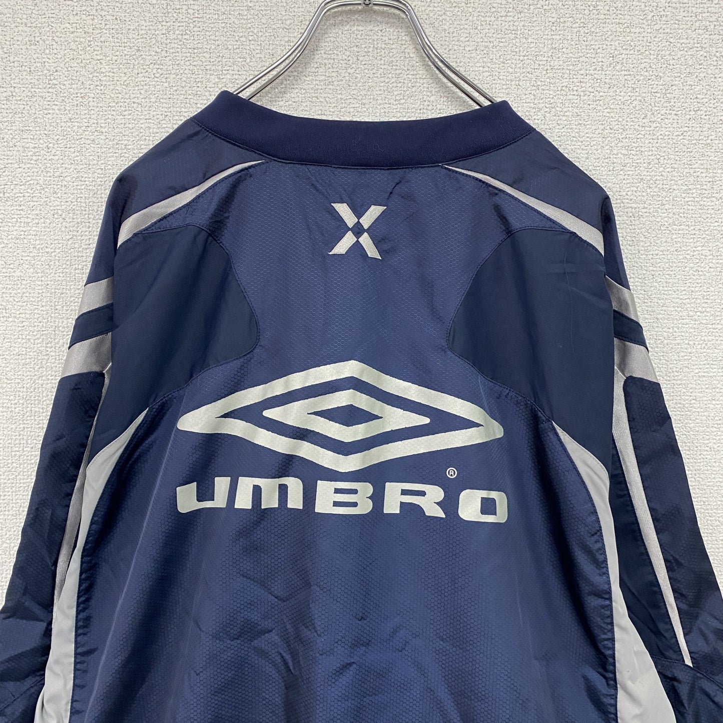 UMBRO　アンブロ　プルオーバージャケット　デカロゴ　紺　ネイビー　Oサイズ　