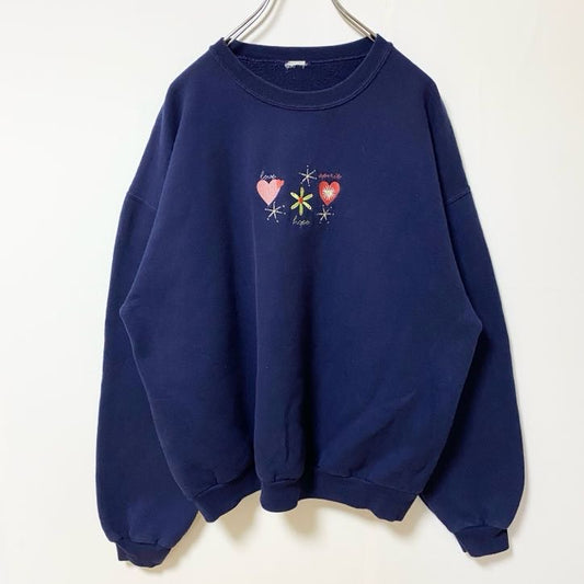 古着 used 長袖クルーネックハート柄刺繍スウェット　トレーナー　個性的　レトロデザイン　ヴィンテージ　ダサかわ　ネイビー