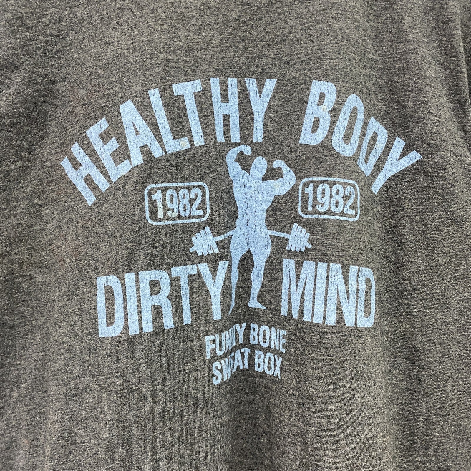 GILDAN　ギルダン　半袖プリントTシャツ　ジムT　カレッジタイプ　灰色　グレー　Mサイズ