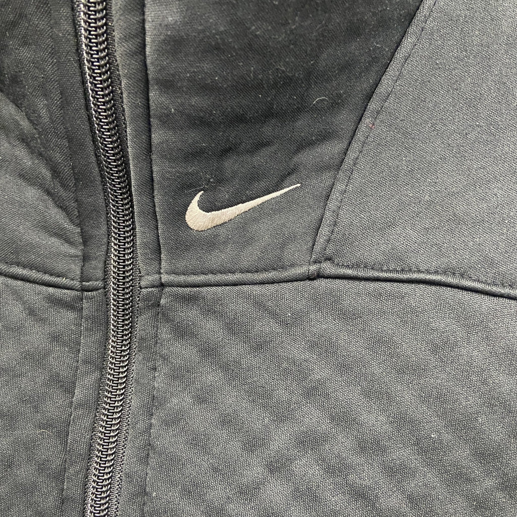 NIKE　ナイキ　フルジップトラックジャケット　黒　ブラック　Mサイズ