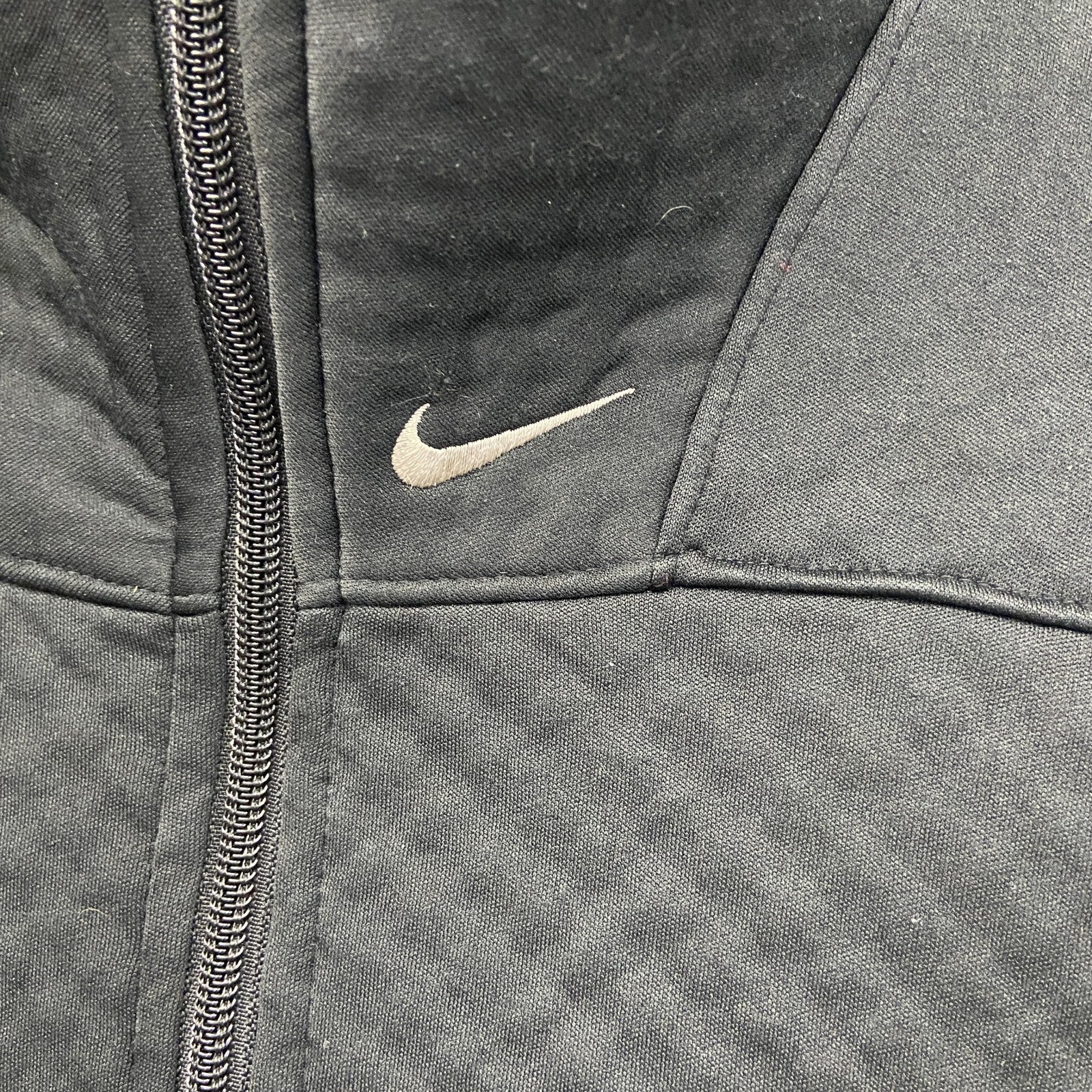 NIKE　ナイキ　フルジップトラックジャケット　黒　ブラック　Mサイズ