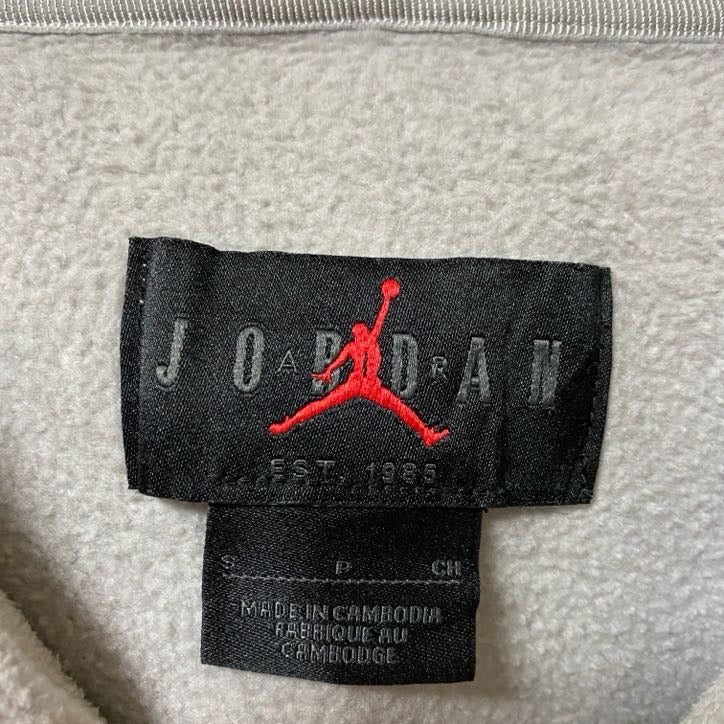 古着 used　NIKE　JORDAN ナイキジョーダン　長袖ジャンプマンロゴプリントパーカー　カジュアル　フーディー　Sサイズ