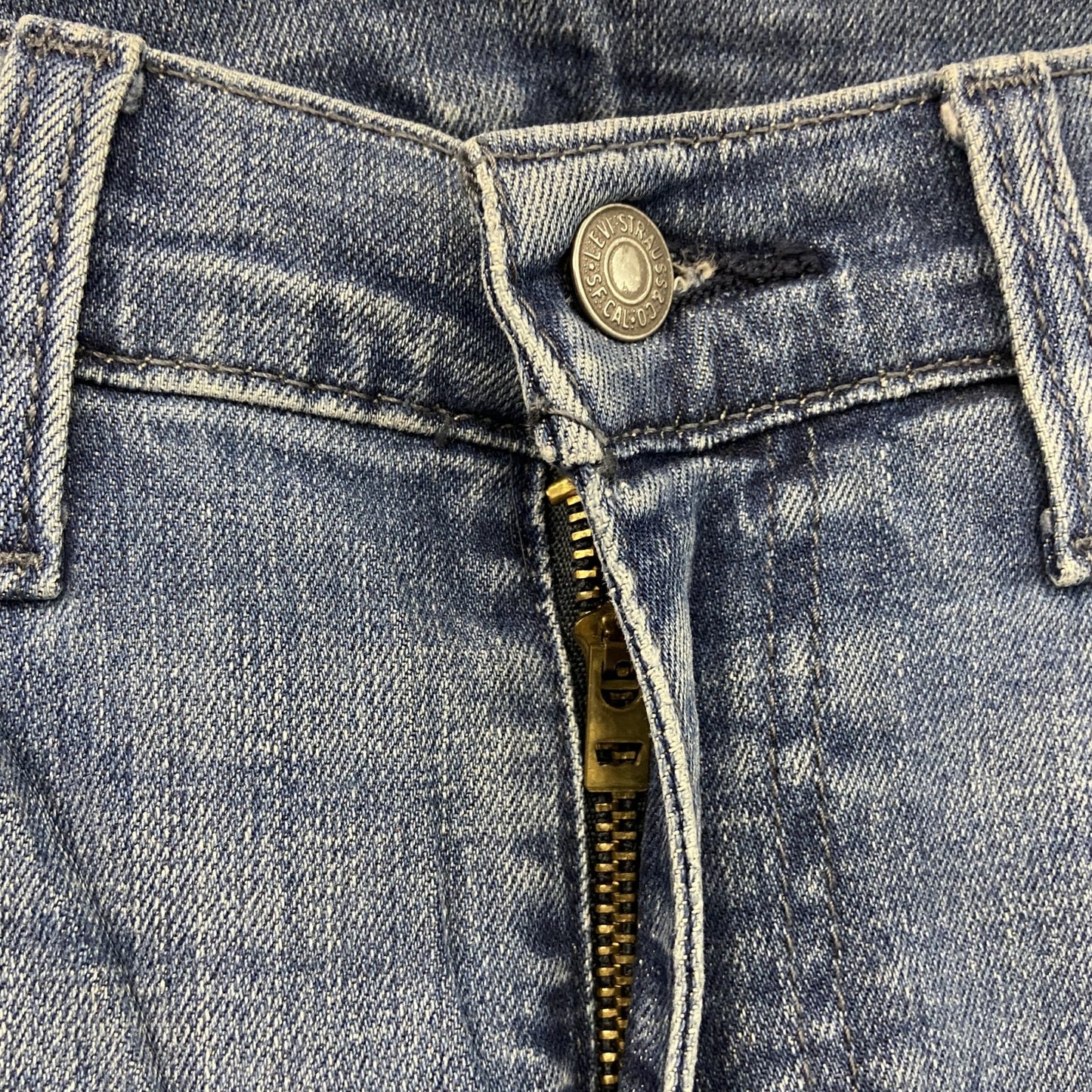 Levi’s　リーバイス　514　デニムパンツ/ジーンズ　ジップフライ　縦落ち　インディゴ　W32サイズ