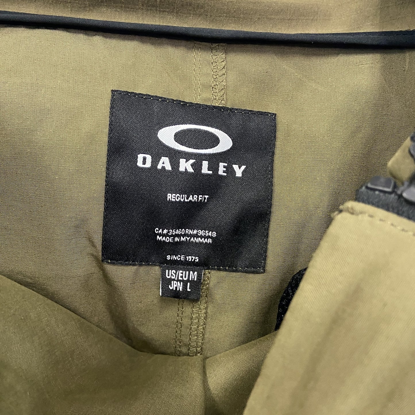 OAKLEY　オークリー　FGL CPN STROKE ANORAK 2.7　アノラックパーカー　カーキ　Lサイズ