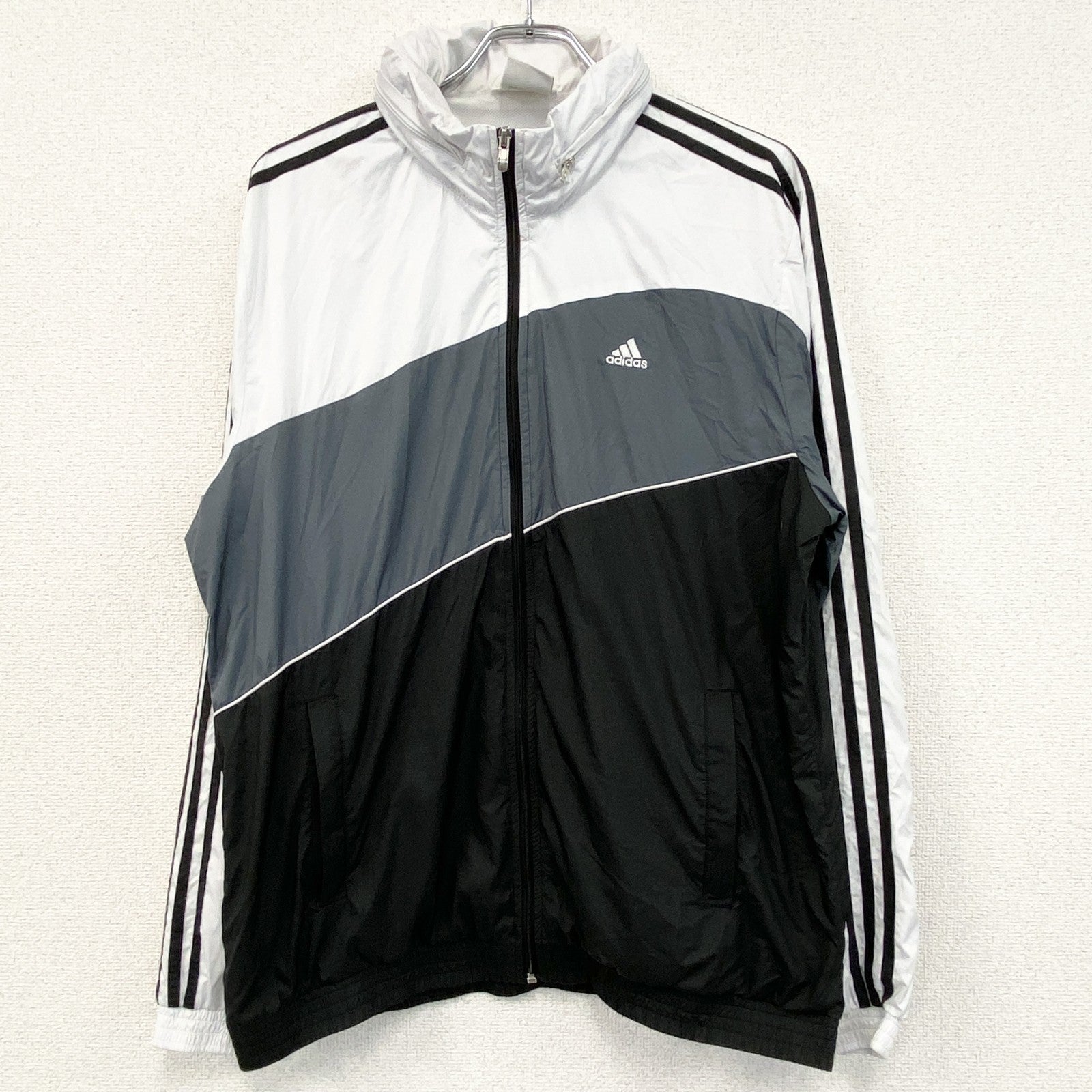 adidas　アディダス　フルジップナイロンジャケット　フーディ　白　黒　グレー　Lサイズ