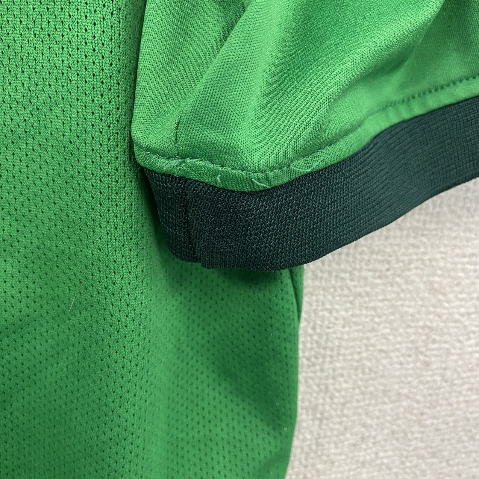 NIKE　ナイキ　北宮国安FC　半袖Tシャツ　ユニフォーム　スウッシュ　幾何学模様　緑　グリーン