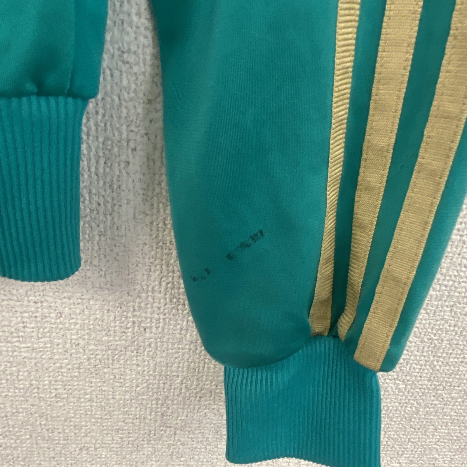 adidas　アディダス　フルジップトラックジャケット　ロゴプリント　緑　グリーン　36