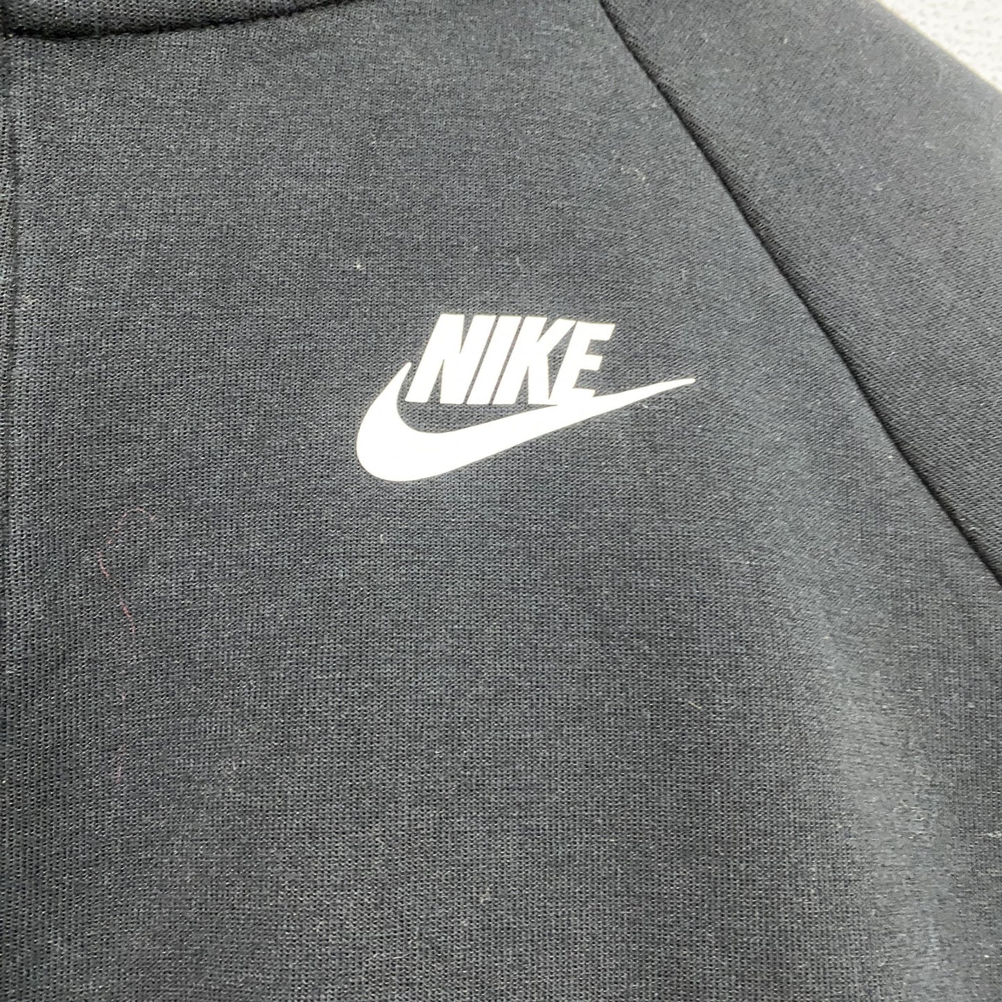 NIKE　ナイキ　スウェットパーカー/フーディー　黒　ブラック　Mサイズ
