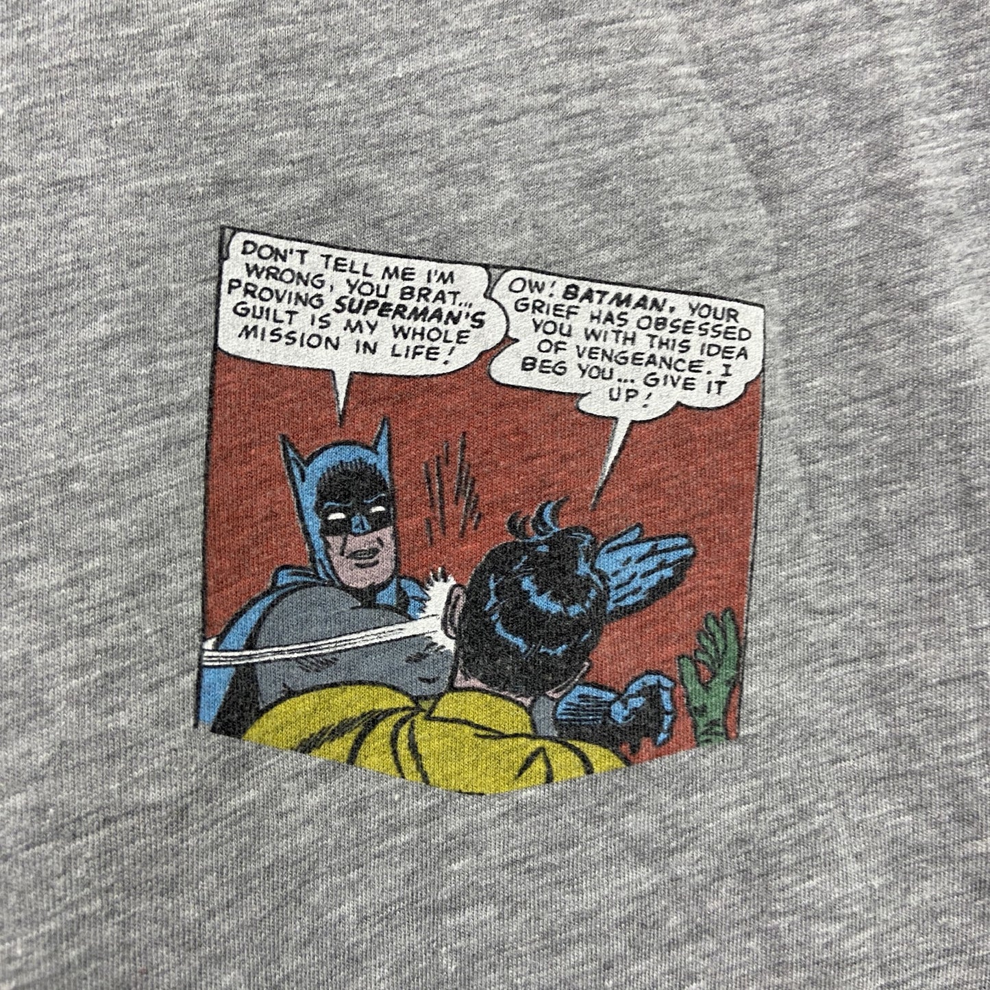 BATMAN　バットマン　半袖プリントTシャツ　キャラクターT　アニメT　灰色　グレー　Mサイズ