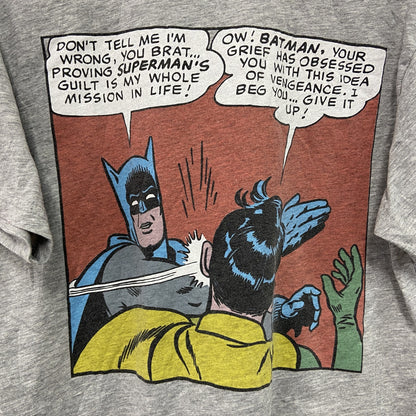 BATMAN　バットマン　半袖プリントTシャツ　キャラクターT　アニメT　灰色　グレー　Mサイズ