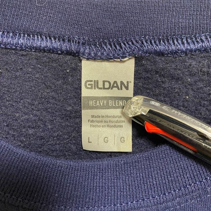 古着 used　GILDAN ギルダン　長袖プリントスウェット　トレーナー　クルーネック　バス　ネイビー　レトロ　Lサイズ