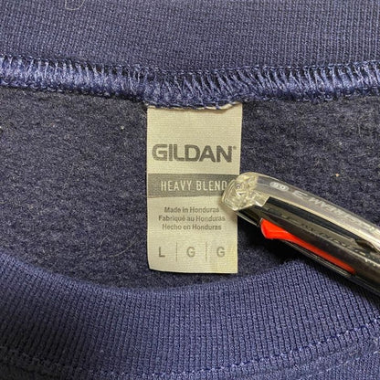 古着 used　GILDAN ギルダン　長袖プリントスウェット　トレーナー　クルーネック　バス　ネイビー　レトロ　Lサイズ