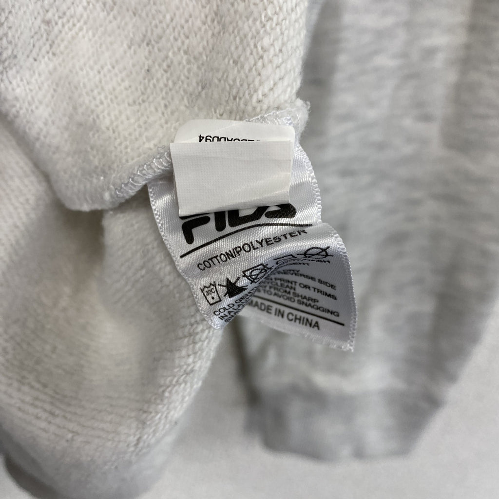 FILA　フィラ　スウェット/トレーナー　前V　4連プリント　デカロゴ　刺繍ロゴ　灰色　霜降りグレー　18サイズ