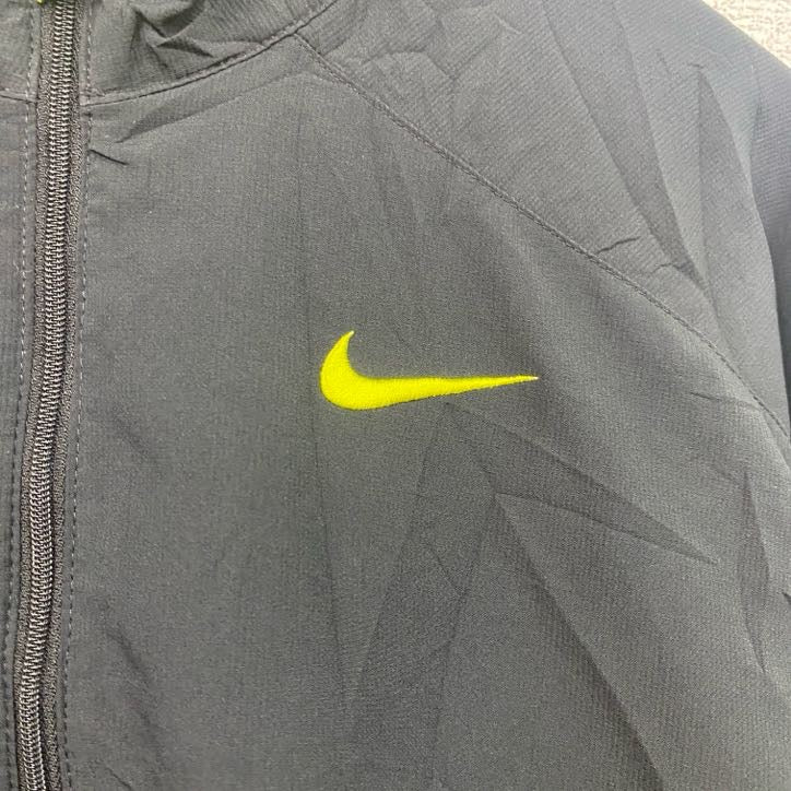 NIKE　ナイキ　長袖ハーフジップジャケット　黒　ブラック　Mサイズ