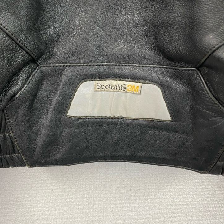 古着 used　レーシングジャケット　レザージャケット　レーシングスーツ　黒　ブラック　Ｌサイズ