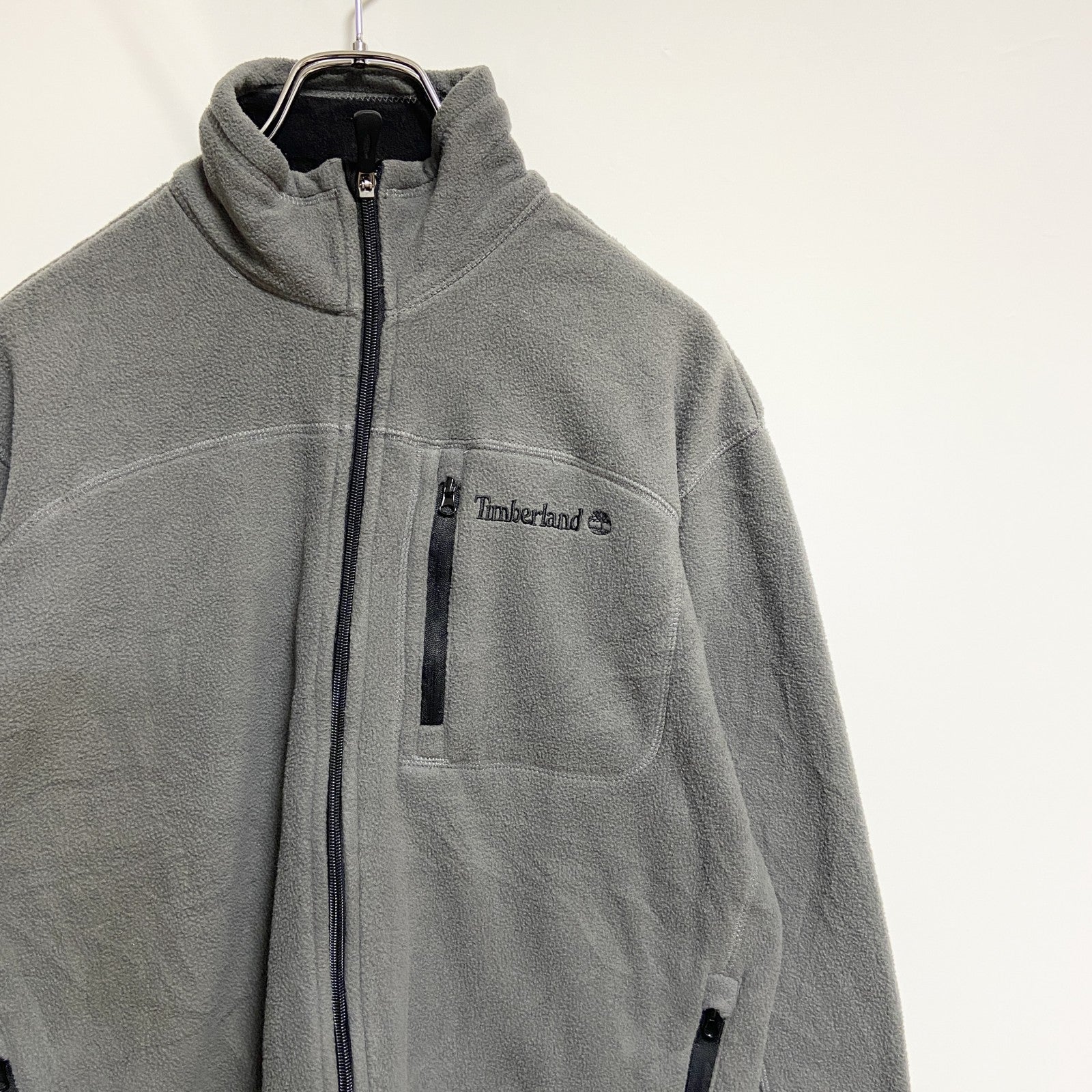 古着 used　ティンバーランド　長袖フルジップフリースジャケット　グレー　90s　ワンポイント刺繡ロゴ　Mサイズ