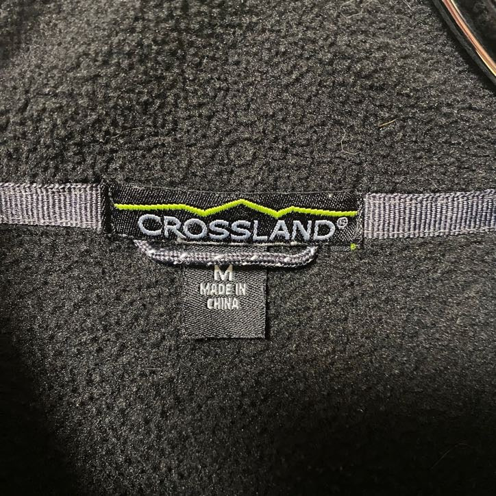 CROSSLAND　フリースジャケット/ボアジャケット　刺繍ロゴ　ワンポイント　ハイネック　黒　ブラック　Mサイズ