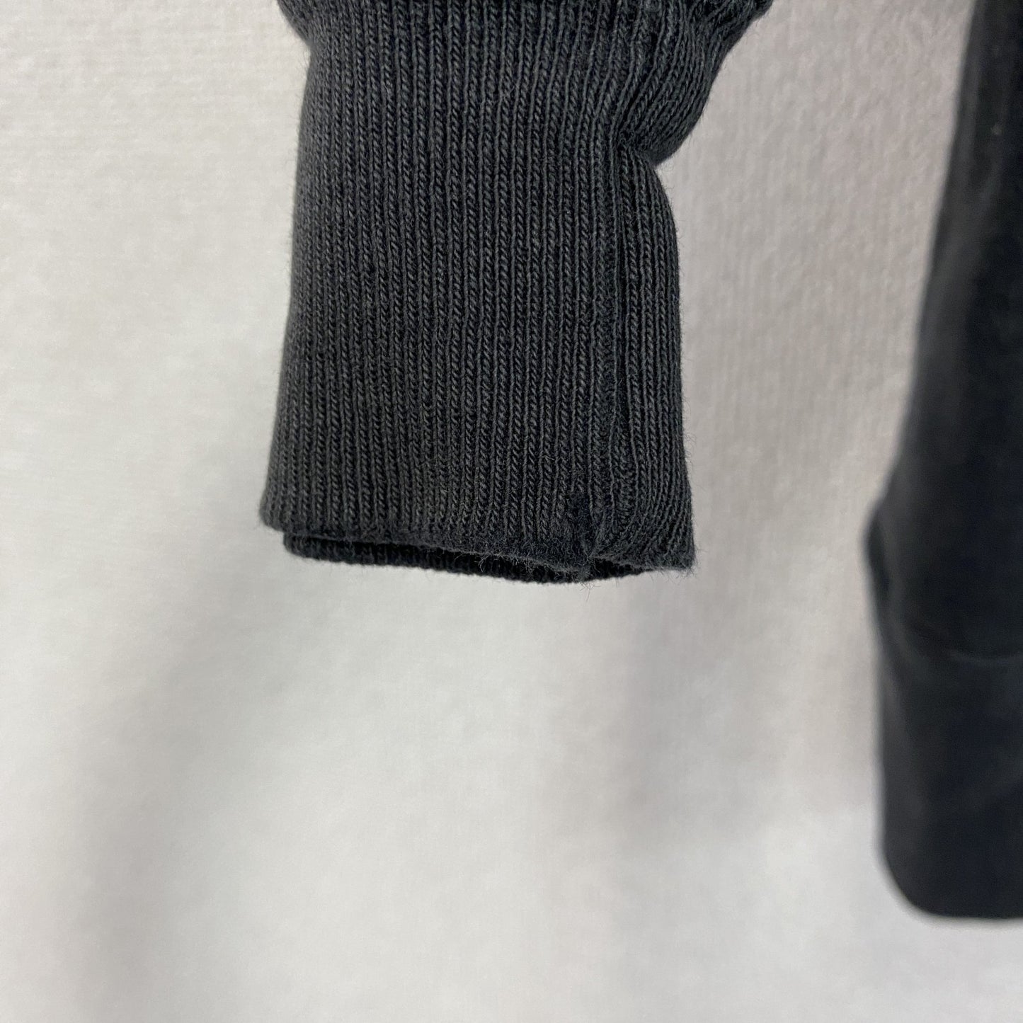 Champion　チャンピオン　スウェット/トレーナー　前V　黒　ブラック　Mサイズ