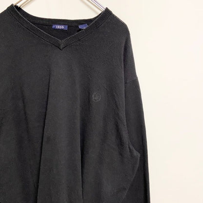 古着 used　IZOD アイゾッド　長袖Vネック薄手ニット　セーター　ワンポイント刺繍　黒　ビッグシルエット　2XLサイズ
