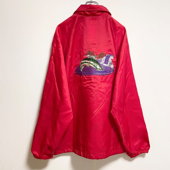 古着 used　CANADA　長袖刺繍ナイロンジャケット　コーチジャケット　ブラックバス　魚　赤　ビッグシルエット　XLサイズ