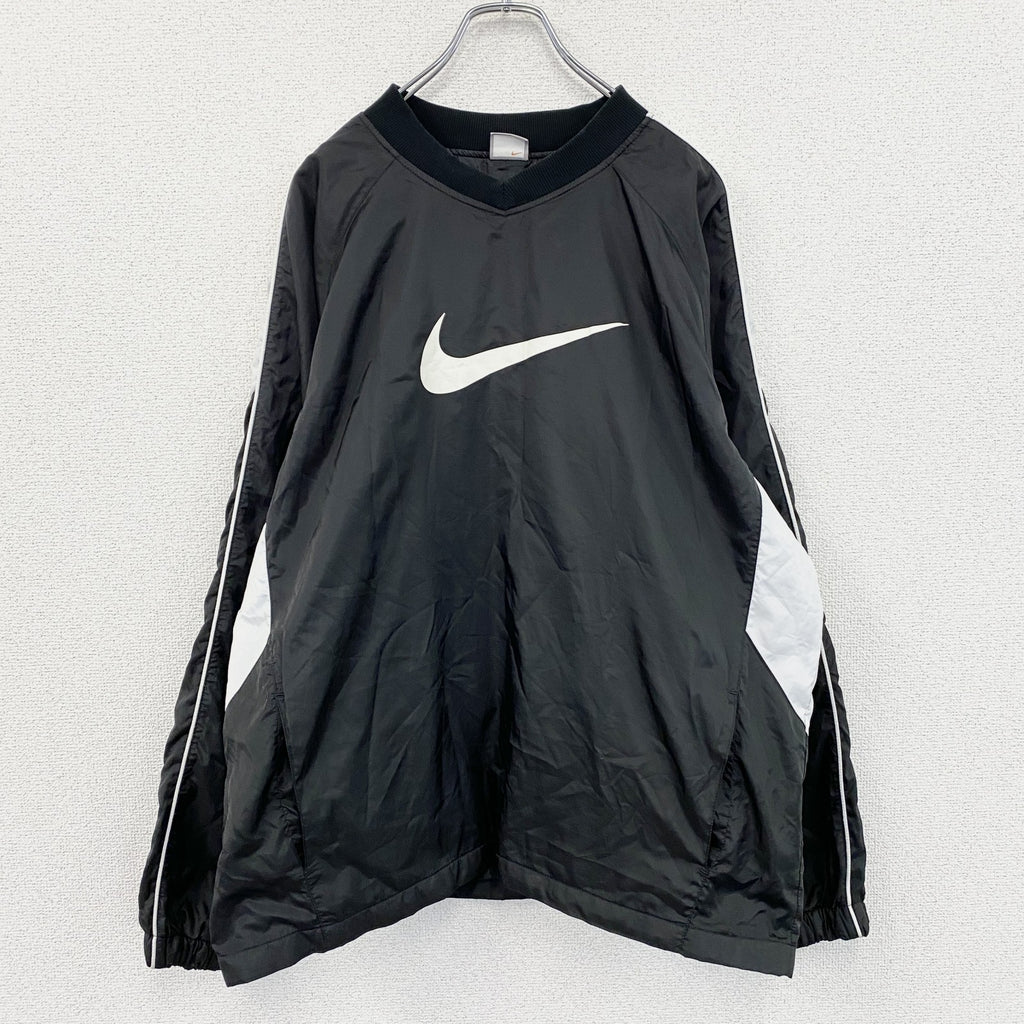 NIKE　ナイキ　プルオーバージャケット　ピステ　スウッシュ　デカロゴ　中綿入り　黒　ブラック　XLサイズ　