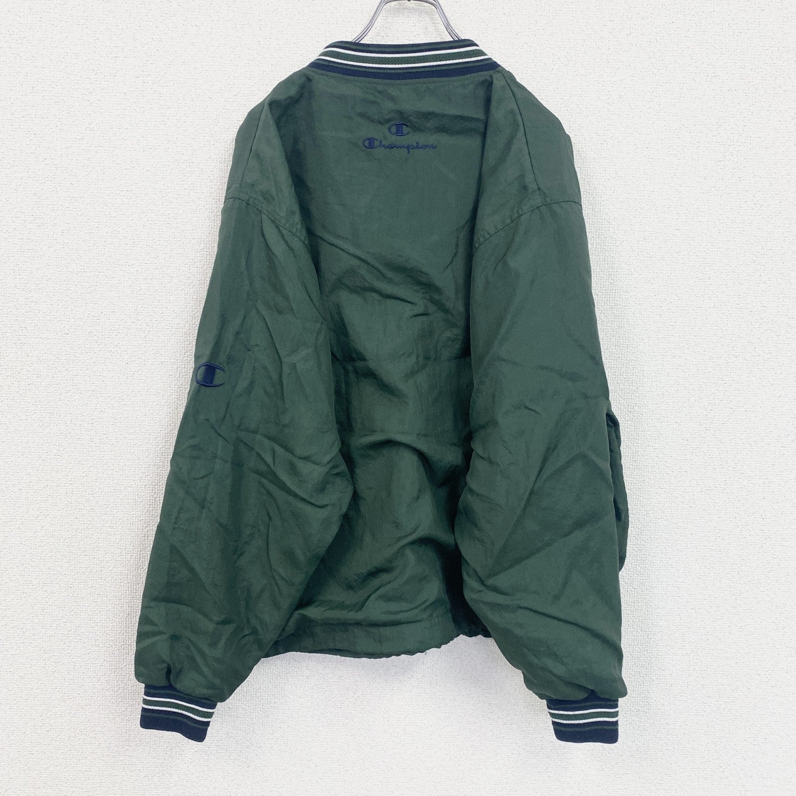 90s　champion　チャンピオン　プルオーバーナイロンジャケット　ヴィンテージ　緑　グリーン　Mサイズ