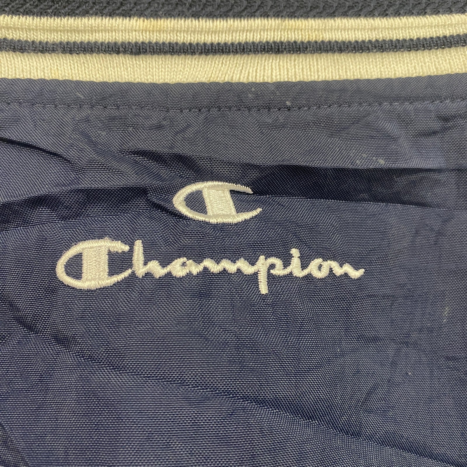 90s　champion　チャンピオン　プルオーバーナイロンジャケット　ヴィンテージ　紺　ネイビー　Lサイズ