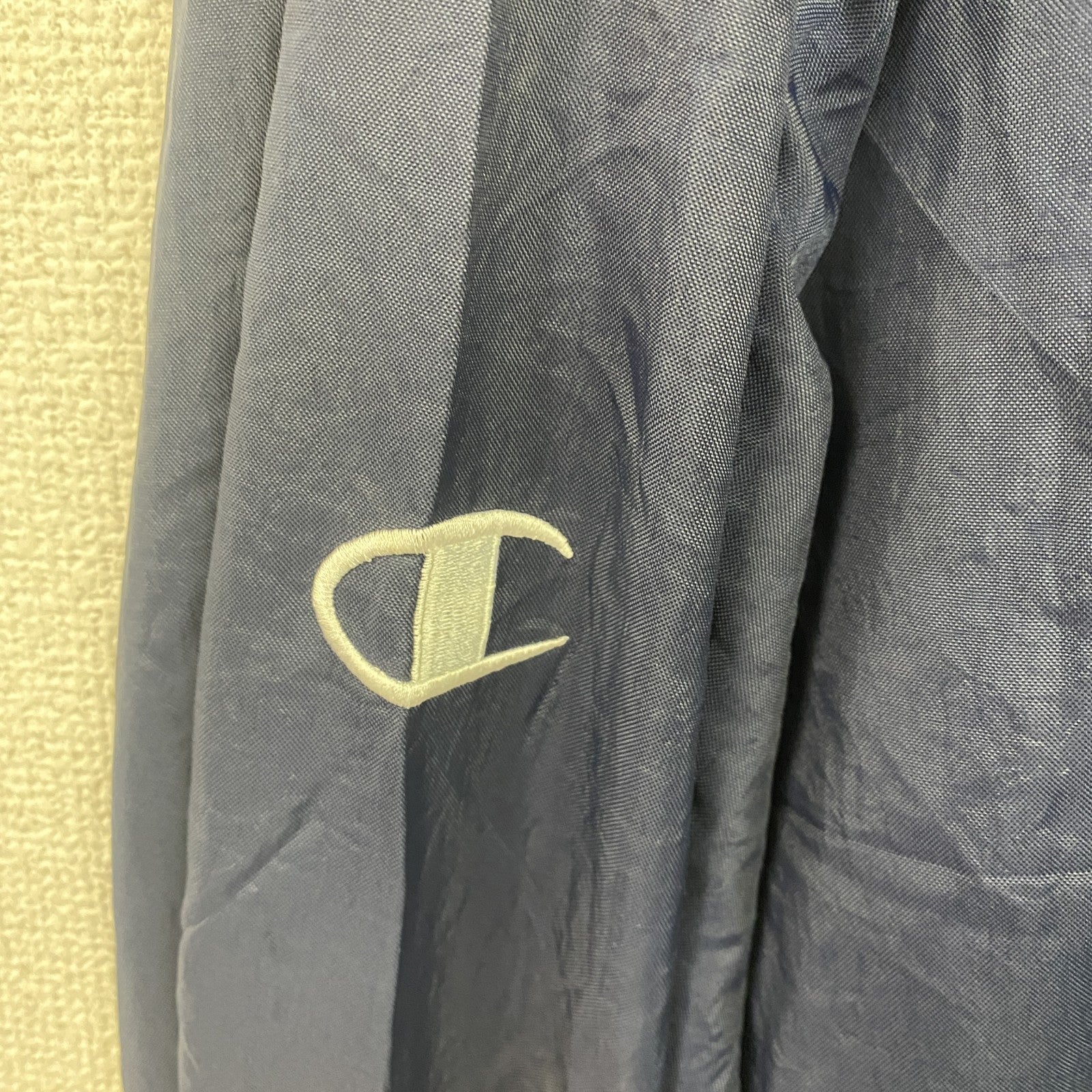 90s　champion　チャンピオン　プルオーバーナイロンジャケット　ヴィンテージ　紺　ネイビー　Lサイズ