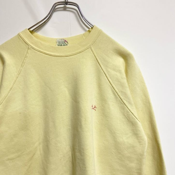 古着 used　90s　長袖ワンポイント刺繍スウェット　トレーナー　黄色　クルーネック　ラグランスリーブ　ヴィンテージ　Sサイズ