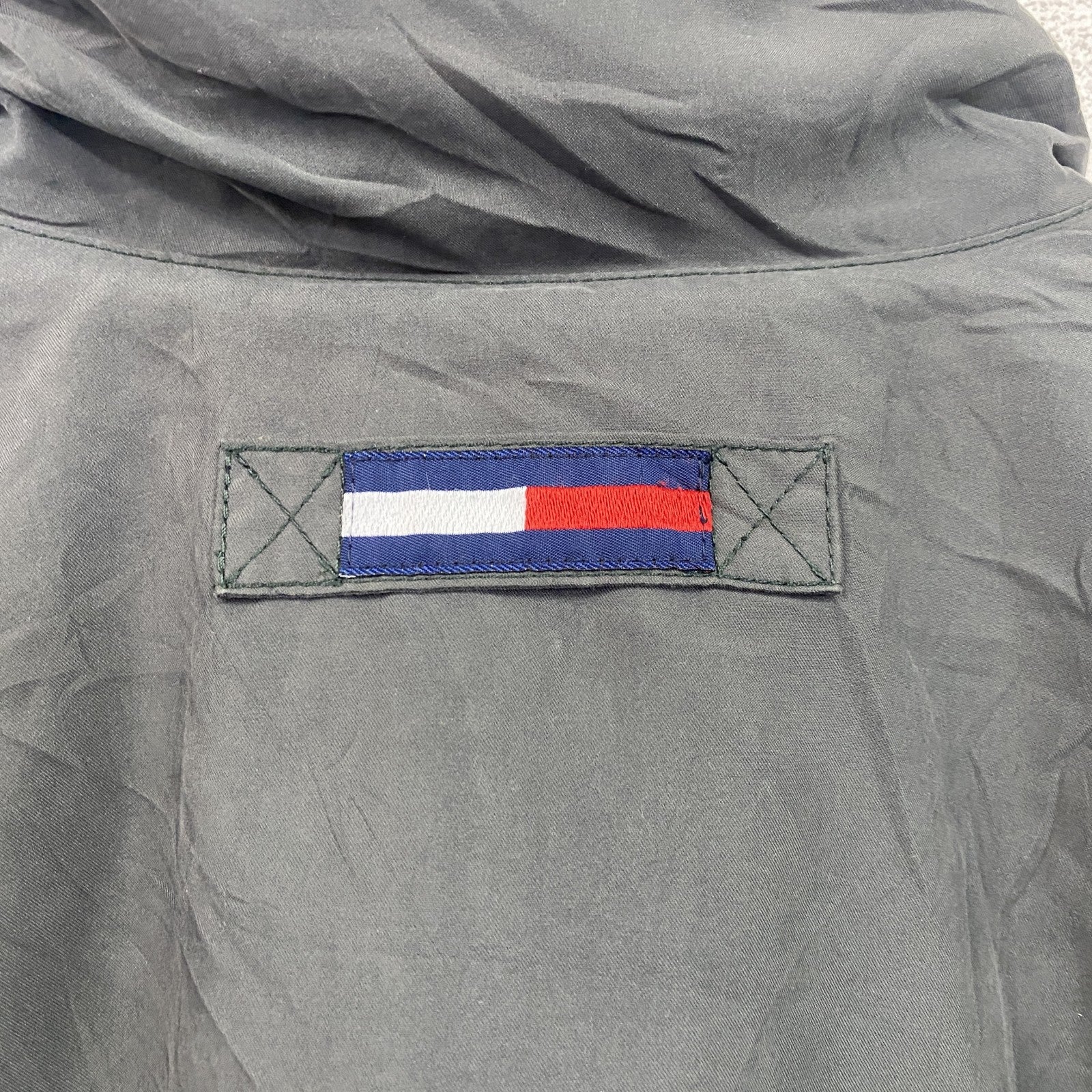 TOMMY HILFIGER　トミーヒルフィガー　フルジップ中綿ジャケット　ブルゾン　カーキ　Mサイズ