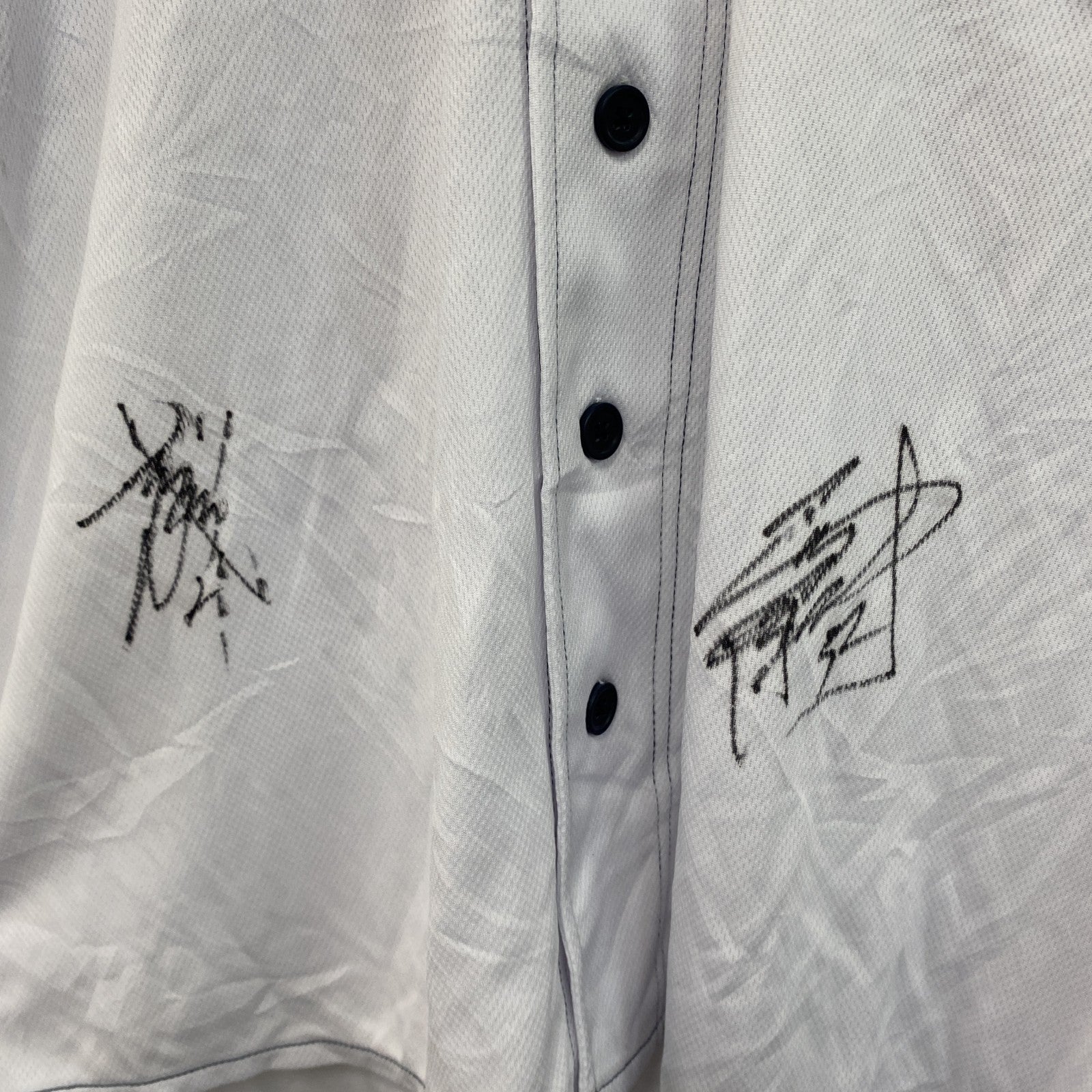 中日ドラゴンズ　ファンクラブ限定　ユニフォーム　半袖Tシャツ　サイン入り　白　ホワイト　Sサイズ
